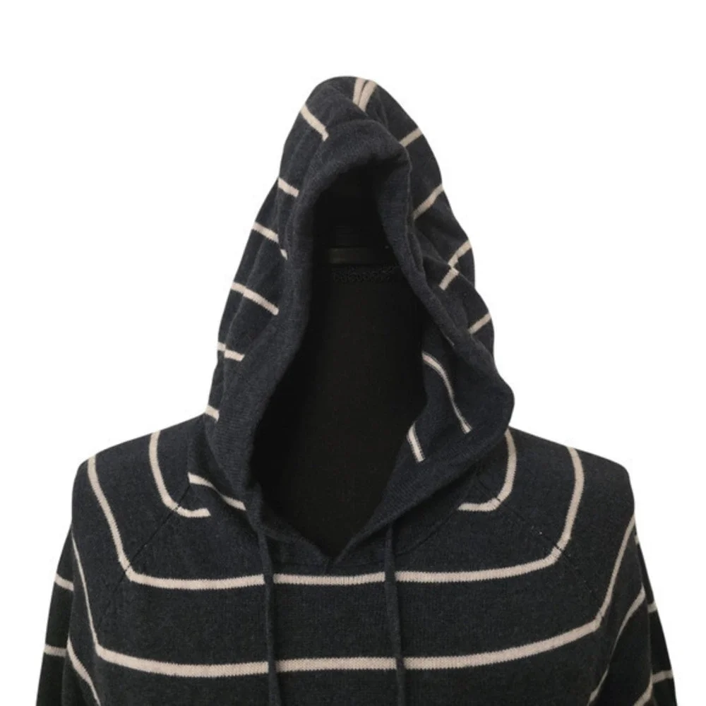 I Love H81 Sz Small Striped Pullover Lightweight Hoodie Sweater Blue and Cream‎